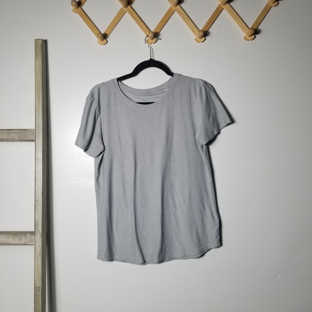 JOCKEY WOMEN'S GRAY SHORT SLEEVE BLOUSE SIZE MEDIUM